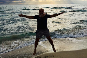 PASJE: Artur Kozieja o miłości do sportu: "Miałem jedną z pierwszych w tamtych czasach deskę windsurfingową"