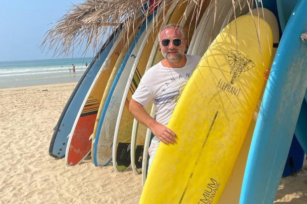 PASJE: Artur Kozieja o miłości do sportu: "Miałem jedną z pierwszych w tamtych czasach deskę windsurfingową"