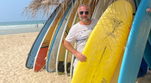 Artur Kozieja o swojej miłości do sportu - nart i windsurfingu / Instagram @akozieja