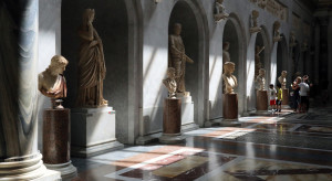 Watykan: Turysta rozbił dwie drogocenne rzeźby w Muzeum w Watykanie / Getty Images