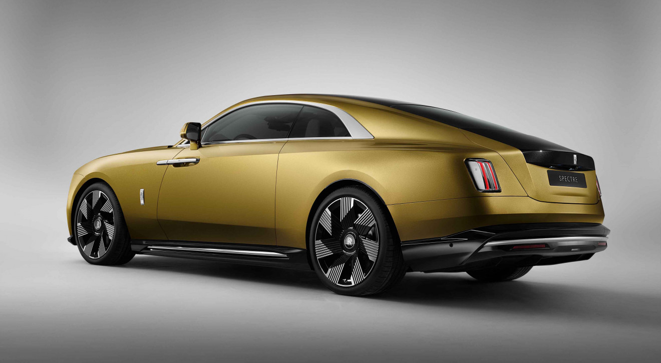 Rolls-Royce Spectre. Pierwszy elektryczny samochód brytyjskiej marki oficjalnie zaprezentowany!