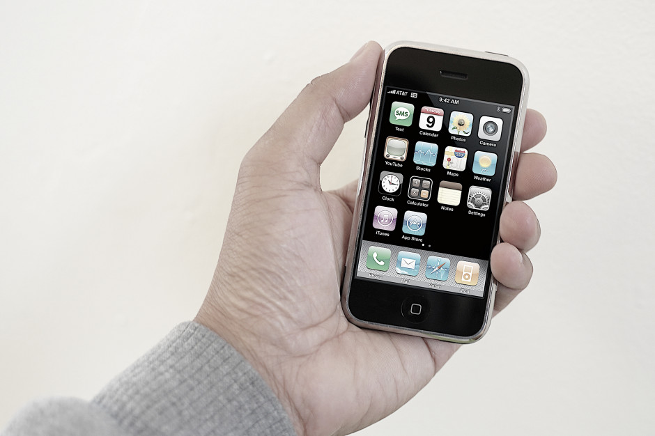 Iphone - dzieło marki Apple - warte fortunę / Shutterstock