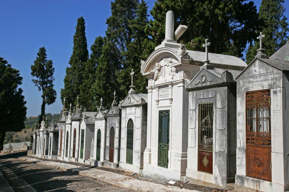 Cmentarz Przyjemności, Cemitério dos Prazeres, Lizbona, fot. Wikimedia Commons