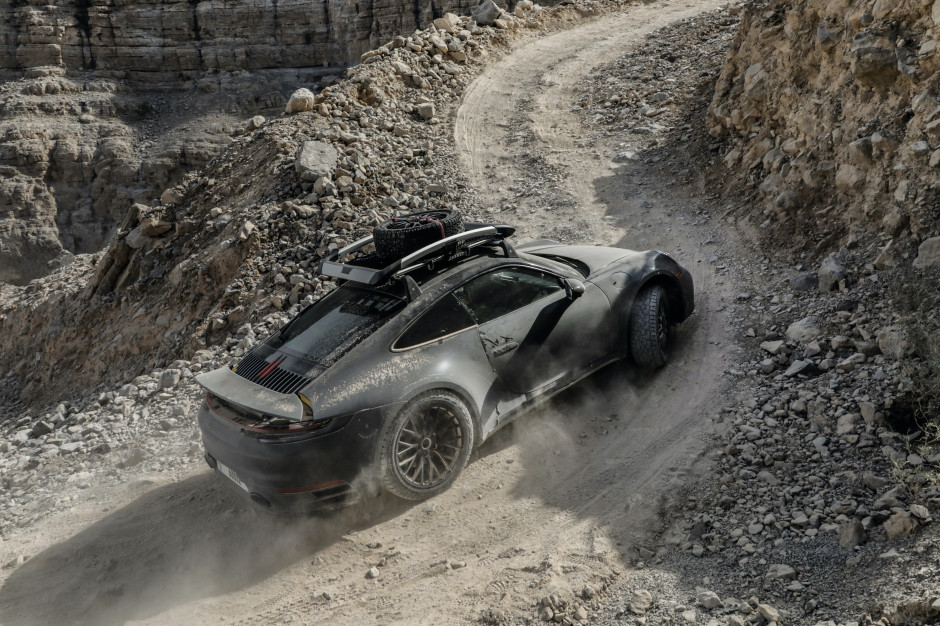 Porsche 911 Dakar na górskich bezdrożach, fot. Porsche