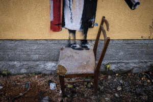 Banksy w Ukrainie - graffiti w Hostomelu / Getty Images