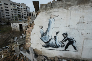 Banksy w Ukrainie - Putin pokonany przez chłopca - dzieło w stylu Banksy'ego, ale niepotwierdzone jeszcze przez artystę - Borodianka / Getty Images
