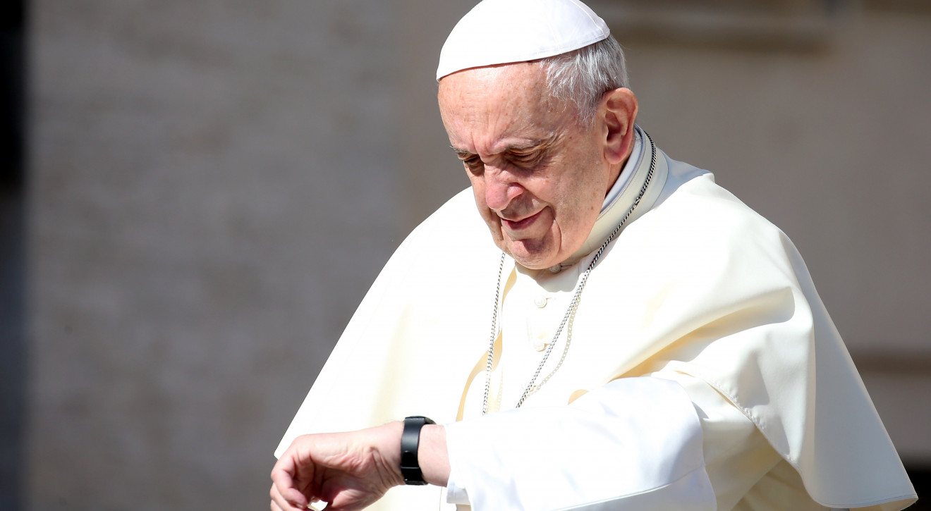 Ulubiony zegarek papieża Franciszka trafił na aukcję charytatywną. Może kosztować nawet 100 tysięcy dolarów