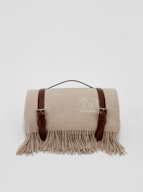 Kaszmirowy koc Max Mara / materiały prasowe