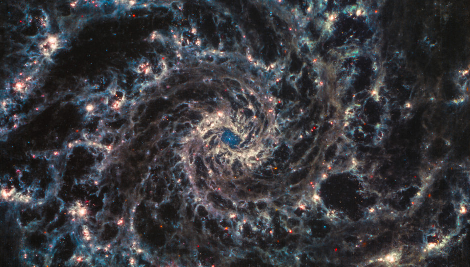 Spiralna Galaktyka Widmo, NGC 628, fot. fot. NASA/ESA/CSA/STScI/Judy Schmidt, Flickr