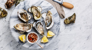 Ostrygi – wszystko, co musisz wiedzieć o tych luksusowych owocach morza / Shutterstock