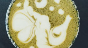 Hojicha latte - nowy kawowy trend na Instagramie / Instagram @masterjo_9