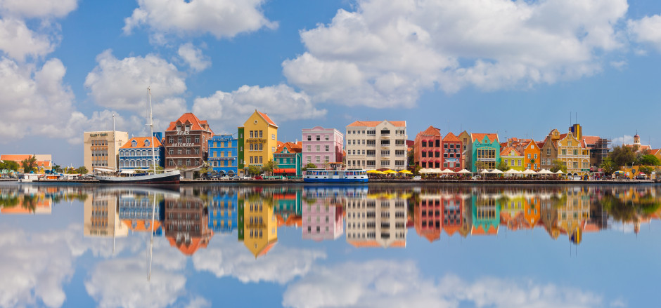 Willemstad - stolica Curacao / Shutterstock
