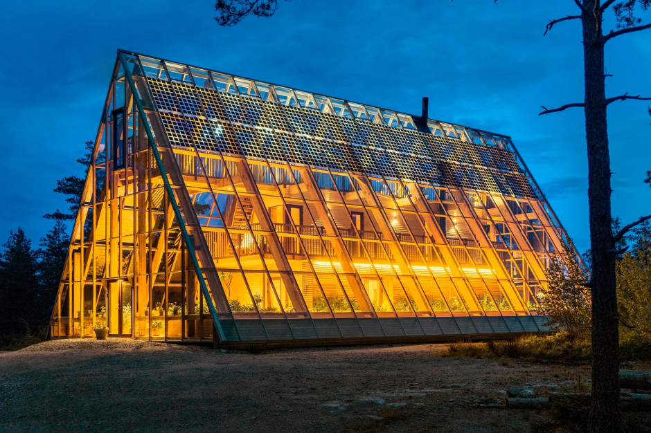 Najbardziej pożądane oferty na Airbnb w 2022 roku / Airbnb - Unikt designat ekologiskt naturhus  / foto: Marcus Eliasson, projekt: Naturvillan