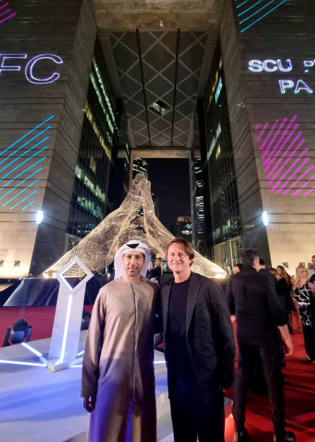 Oskar Zięta podczas Art Dubai / materiały prasowe