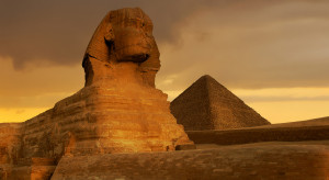 Egipt: Odkryto tajemniczy korytarz w piramidzie Cheopsa / Shutterstock