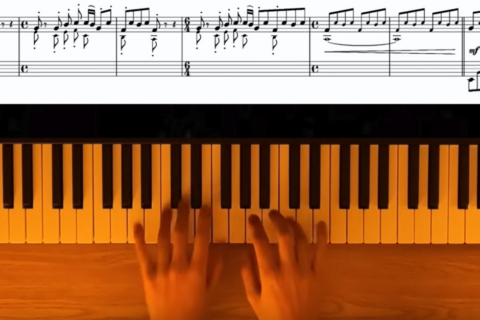 Budzik z iPhone’a zagrany na pianinie. To wideo jest hitem na YouTube'ie!  / YouTube - tony ann