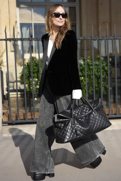 Olivia Wilde z nową torebką Saint Laurent / Getty Images