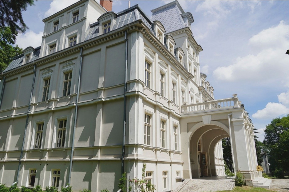 Zabytkowy pałac Malina w Kutnie na sprzedaż /  materiały prasowe Realportico