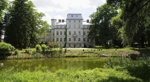 Zabytkowy Pałac Malina w Kutnie trafił na sprzedaż. To perła XIX-wiecznej architektury!