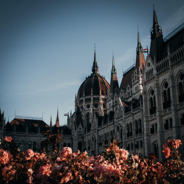 Budynek Parlamentu w Budapeszcie / fot. Nelson Wong on Unsplash