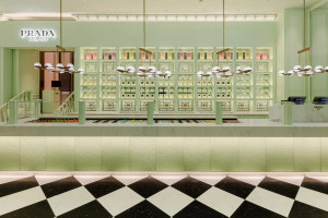 Prada Caffe - najmodniejsza kawiarnia sezonu - podbija Londyn i social media / materiały prasowe Harrods