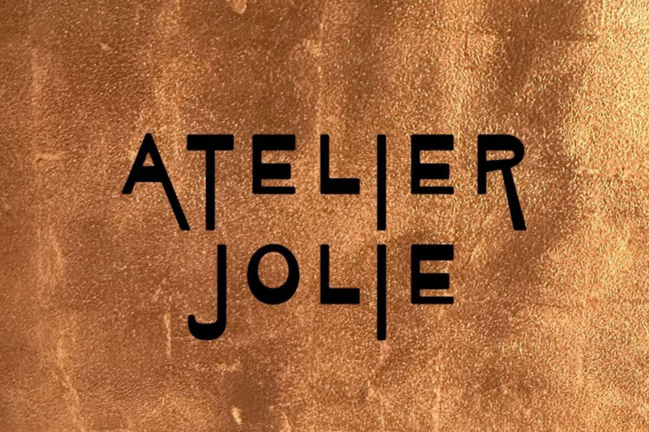 Angelina Jolie stworzyła własną markę odzieżową / fot. Instagram @atelierjolieofficial