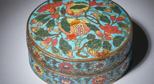 XV-wieczna chińska szkatułka cieszyła się ogromnym zainteresowaniem na aukcji / fot. materiały prasowe Dreweatts