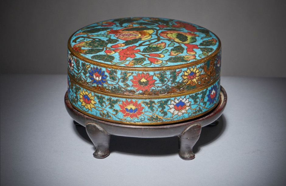 XV-wieczne chińskie pudełeczko pobiło rekord na aukcji / fot. materiały prasowe Dreweatts 