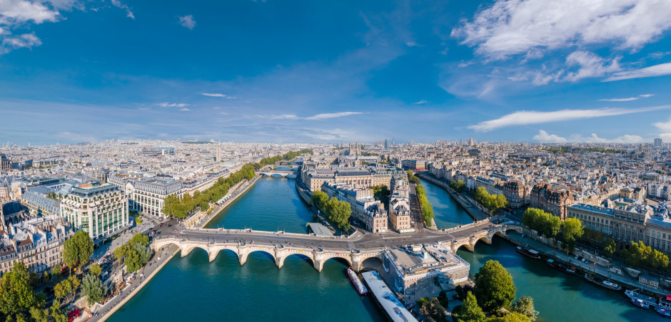Paryż: Kiedy w Sekwanie będzie można pływać? / Shutterstock