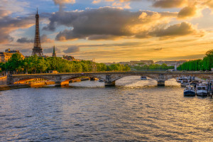 Paryż rozpoczyna wielkie oczyszczanie Sekwany, by znów można było w niej pływać
