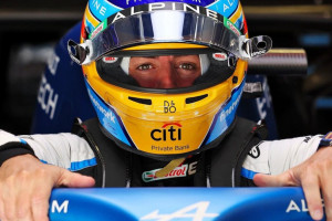 Fernando Alonso sprzedaje swoje Ferrari Enzo z 2011 roku / fot. Instagram @fernandoalo_oficial