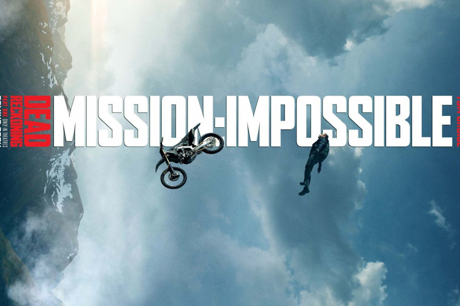 Tom Cruise na planie nowego filmu Mission: Impossible Dead Reckoning Part One / kadr z filmu