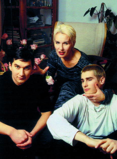 Kora z synami, ok. 1997 / archiwum Kamila Sipowicza