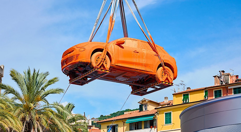 Fiat rozpoczyna operację 