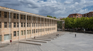 HISZPANIA: Niezwykłe ławki w Logrono autorstwa Pawła Grobelnego z prestiżową nagrodą DNA PARIS DESIGN AWARD