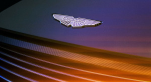 Aston Martin szykuje wielką niespodziankę dla fanów na Monterey Car Week. Wszystko trzyma w ścisłej tajemnicy