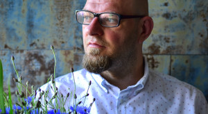 WELL TALK: Paweł Ochman "Weganon" o polskiej kuchni wege: "Polacy wcale nie byli narodem mięsożerców"