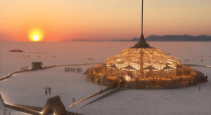 "Świątynia Serca" główną atrakcją festiwalu Burning Man 2023. Budowla została stworzona przez Polkę!
