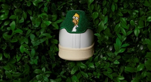 Kochasz The Simpsons? Mem z żywopłotem przeniesiony na nowy model butów Adidasa!