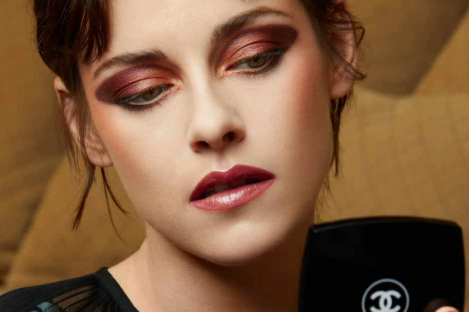 Equinoxe de Chanel - nowa kolekcja do makijażu inspirowana urodą Kristen Stewart i ulubioną porą roku Gabrielle Chanel / materiały prasowe