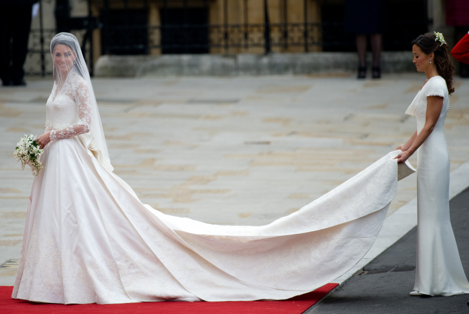 Suknia ślubna Kate Middleton / Getty Images