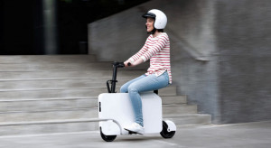 Honda stworzyła elektryczny skuter - walizkę. Czy to nowa miejska rewolucja?