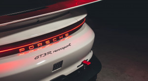 Porsche stworzyło torowego potwora za milion dolarów. To limitowany 911 GT3 R Rennsport