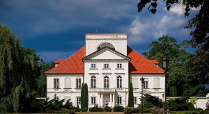 Zabytkowy Pałac Ossolińskich trafił na rynek nieruchomości. Do nabycia u właściciela i... komornika / Instagram @gosia_siudzinska