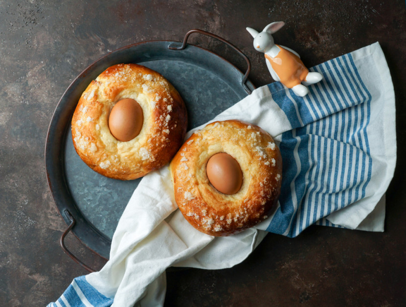Mona de Pasqua - Wielkanocny przysmak z Hiszpanii / Shutterstock