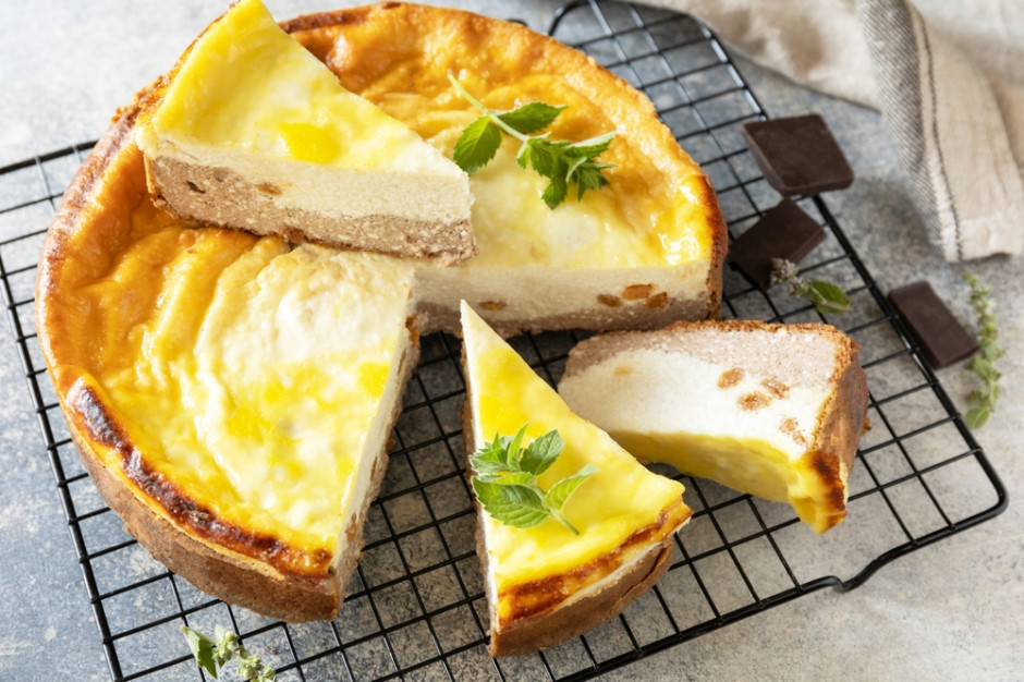 Słodkie przysmaki na Wielkanoc - Sycylijski sernik / Shutterstock