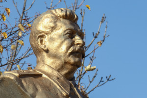 Ducha Józefa Stalina powróci? Niecodzienna atrakcja podczas Nocy Muzeów / Shutterstock