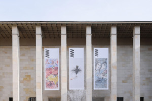 Ponad setka eksponatów warszawskiego muzeum zaginęła. Sprawa trafiła do prokuratury / Shutterstock
