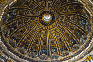 Pracownicy Muzeów Watykańskich walczą o godne warunki pracy. Do tej pory byli ignorowani / Unsplash, Calvin Craig