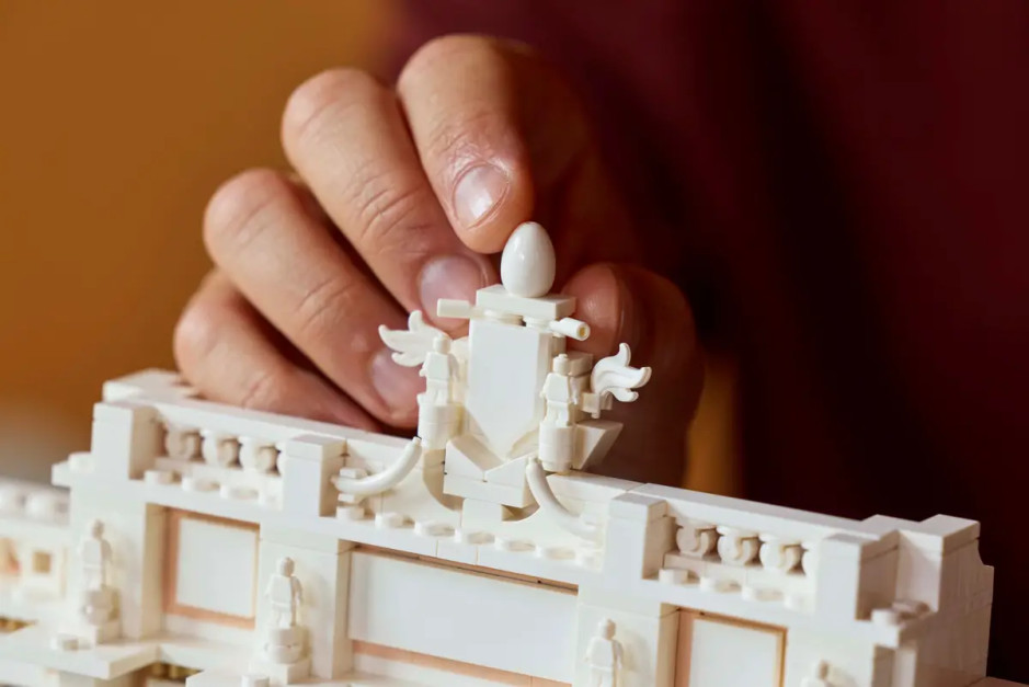 Fontana di Trevi, um conjunto de arquitetura Lego / foto: Lego